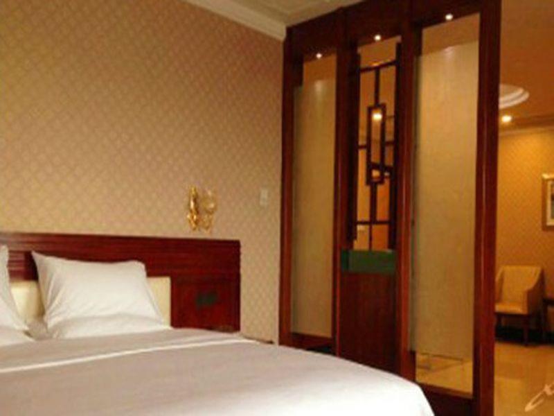 Starway Hotel Guangzhou Xintang Branch Eksteriør billede